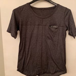 Lululemon t-shirt